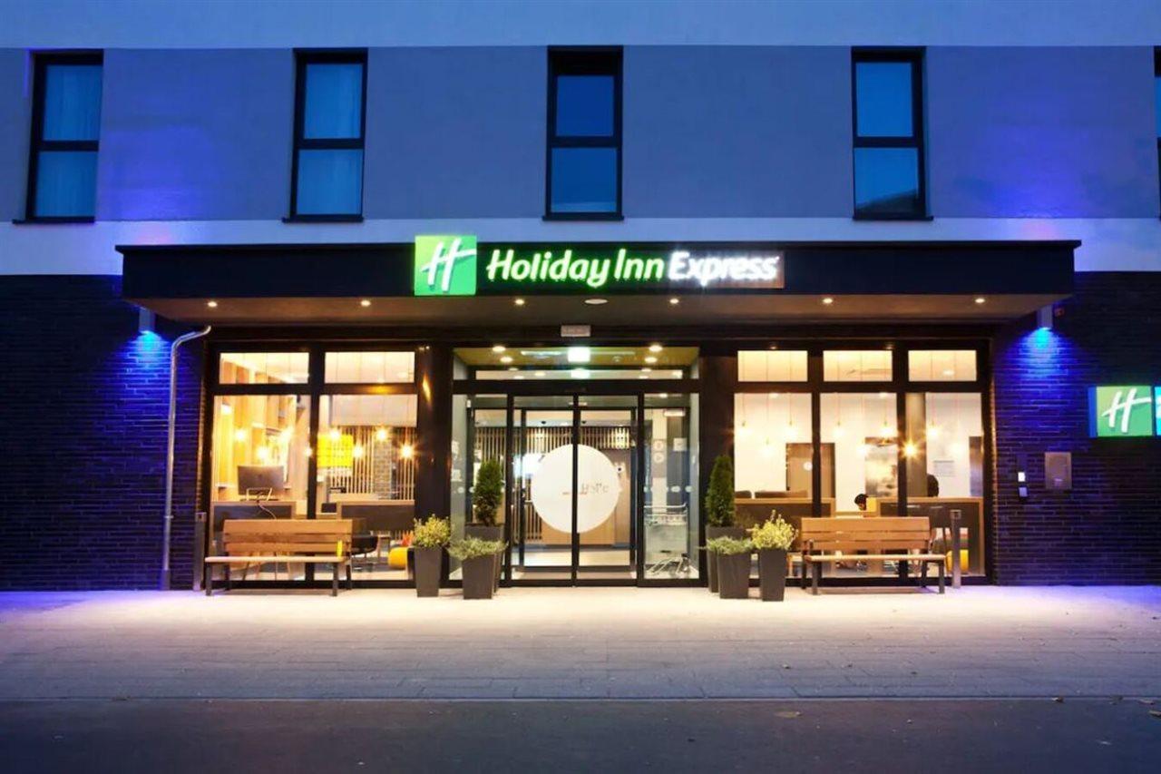 Holiday Inn Express Frankfurt Airport - Raunheim By Ihg מראה חיצוני תמונה
